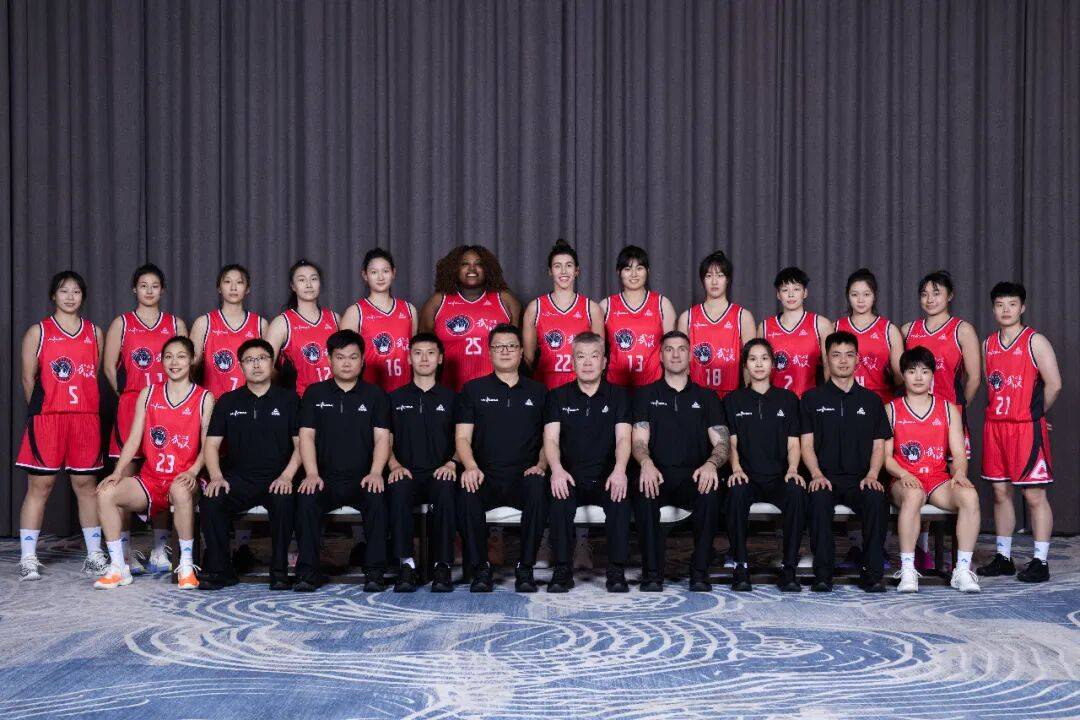 体育精神更快更高更强